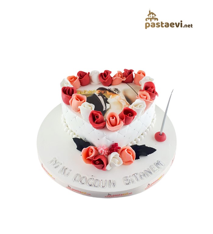 sevgili pastası, güllü pasta, özel gün pastası, doğum günü