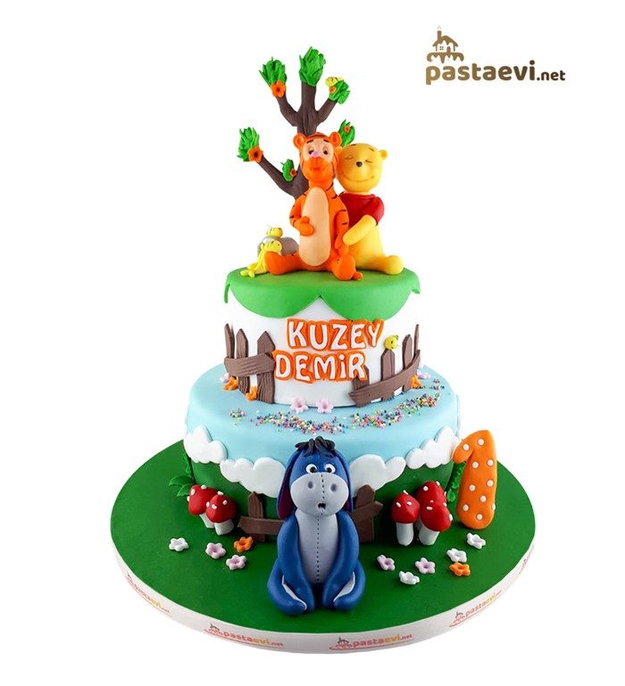 winnie the pooh, 1 yaş günü pastası, çizgi film pastası