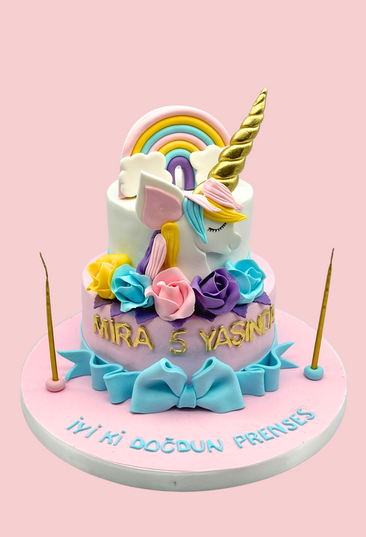 Unicorn'lu Doğum Günü Pastası
